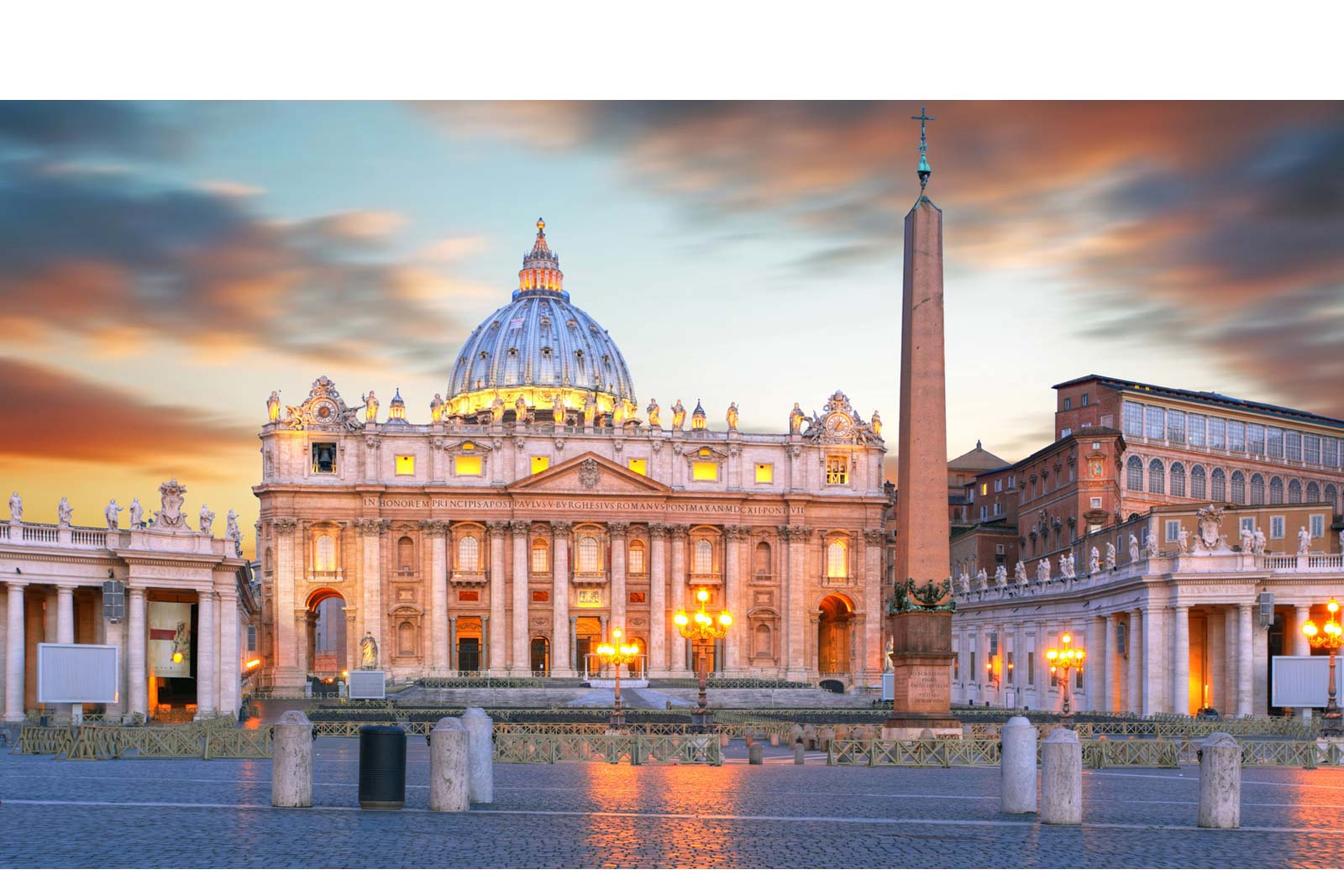 La spledida facciata della Basilica di San Pietro