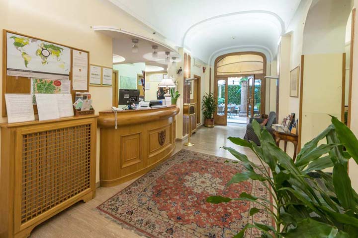 The reception of the Hotel Medici in Rome